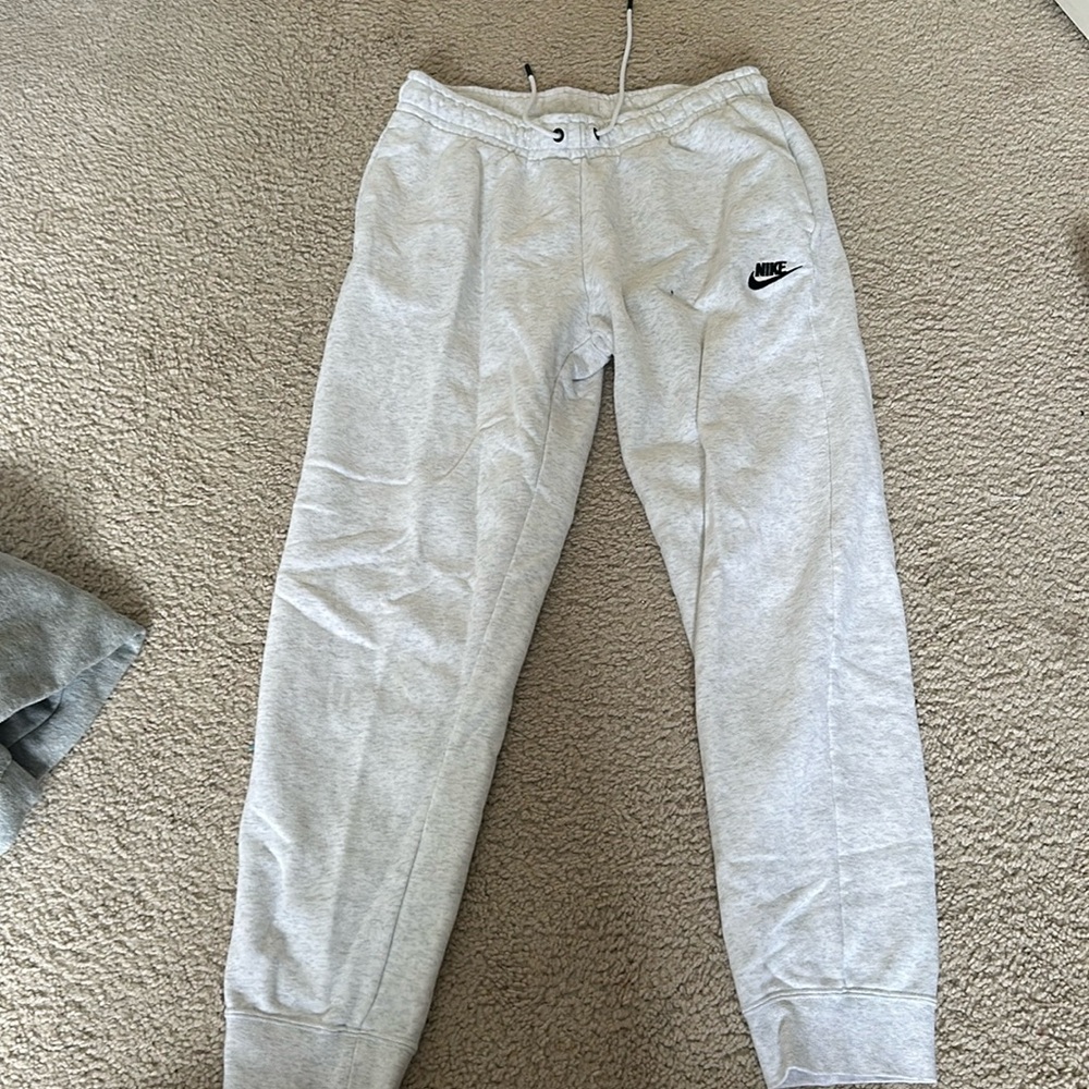 Nike joggers